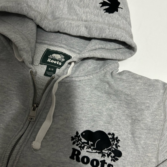 Men’s Zip-Up Roots Sweater - Picture 3 of 4